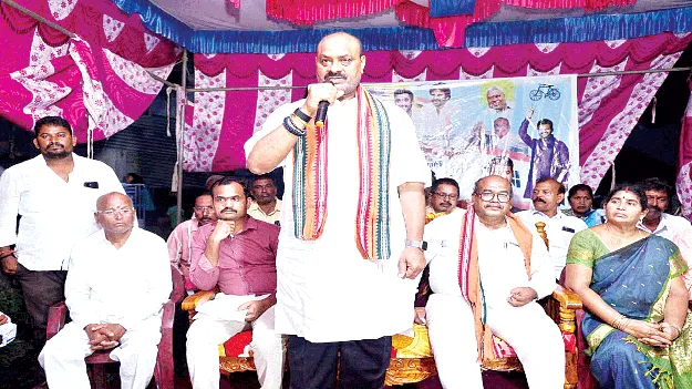  జగన్‌కు దమ్ముంటే అసెంబ్లీకి రావాలి