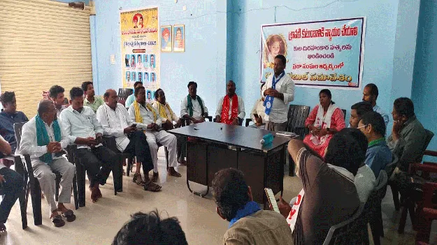 kumaram bheem asifabad-శ్రావణి కుటుంబానికి న్యాయం చేయాలి