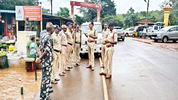 అగ్నిమాపక సిబ్బంది అప్రమత్తంగా ఉండాలి 