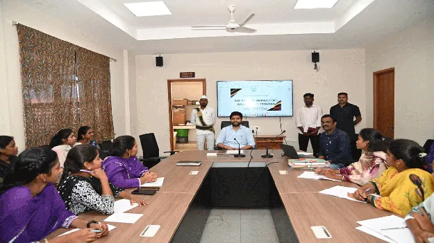 kumaram bheem asifabad- పాఠశాలలను బలోపేతం చేయాలి