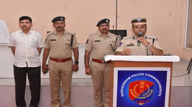 మహాత్ముడి జీవితం అందరికి ఆదర్శం