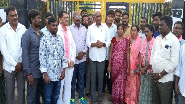 kumaram bheem asifabad- గురుకుల పాఠశాలను తరలిస్తే ఆందోళన చేస్తాం