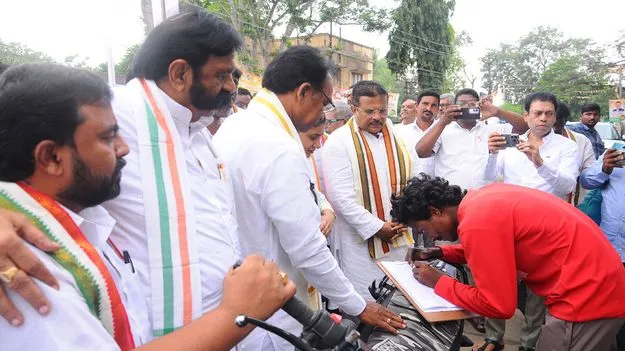 ‘స్థానిక’ ఎన్నికల బరిలో కాంగ్రెస్‌