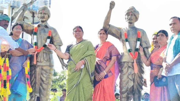 kumaram bheem asifabad- కుమరం భీం ఆశయాల సాధనకు పాటుపడాలి