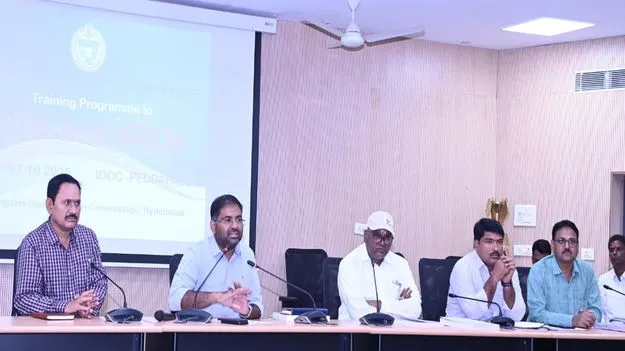 నామినేషన్ల స్వీకరణకు ఏర్పాట్లు చేయాలి