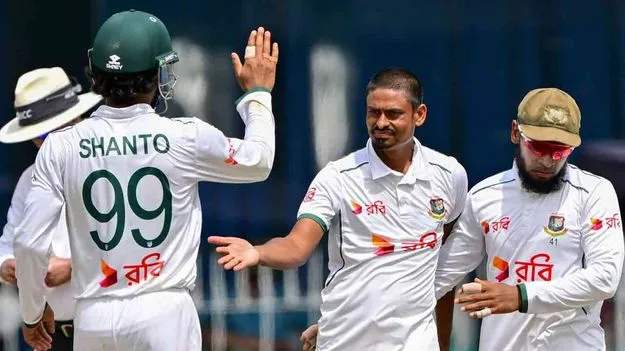 ఐర్లాండ్‌ 270 పరుగులు 8 వికెట్లలు