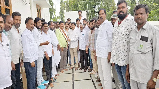 ఎమ్మెల్యే కశిరెడ్డి సమక్షంలో కాంగ్రెస్‌లో చేరిక