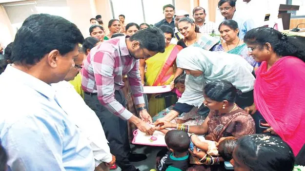 బాల్యవివాహానికి హాజరైనా కేసు నమోదు