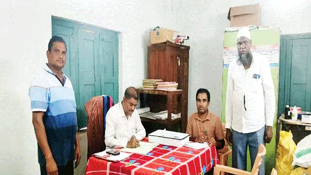 పశువులకు టీకాలు వేయించాలి