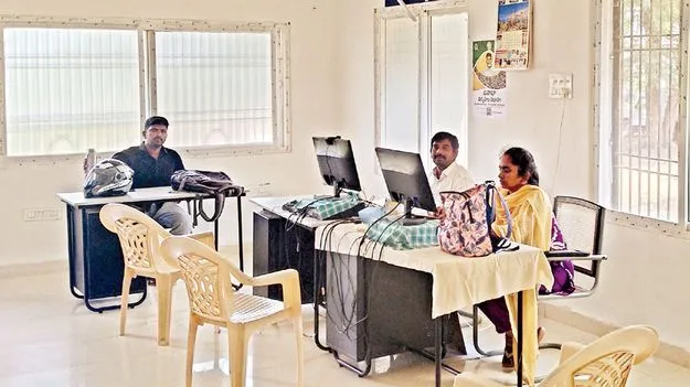    ఇష్టారాజ్యంగా విధులు...!