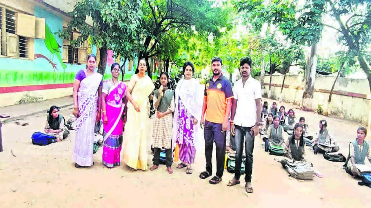 SPORTS: జాతీయ స్థాయి పోటీలకు ధర్మవరం విద్యార్థిని 