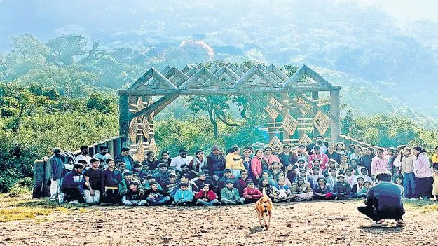 వంజంగి హిల్స్‌కు పర్యాటకుల తాకిడి