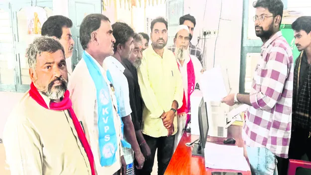 CPM: రేషన మాఫియాను అరికట్టండి