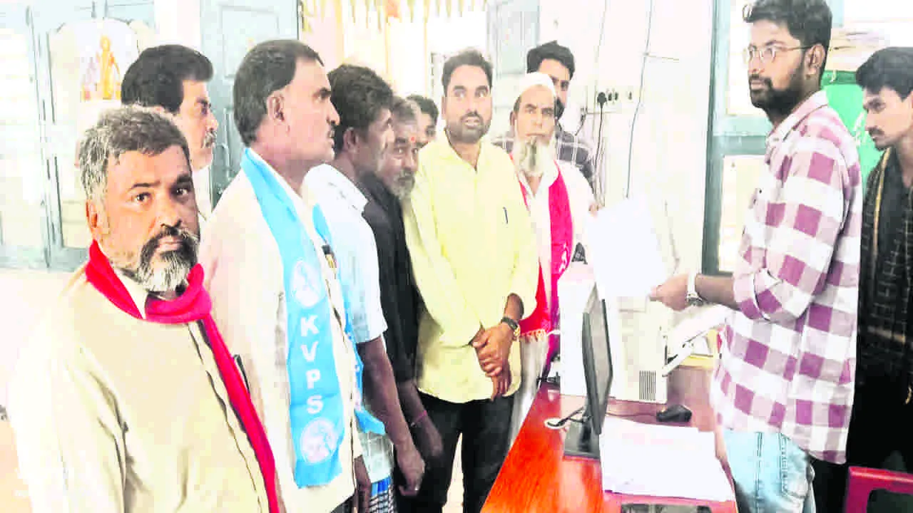 CPM: రేషన మాఫియాను అరికట్టండి