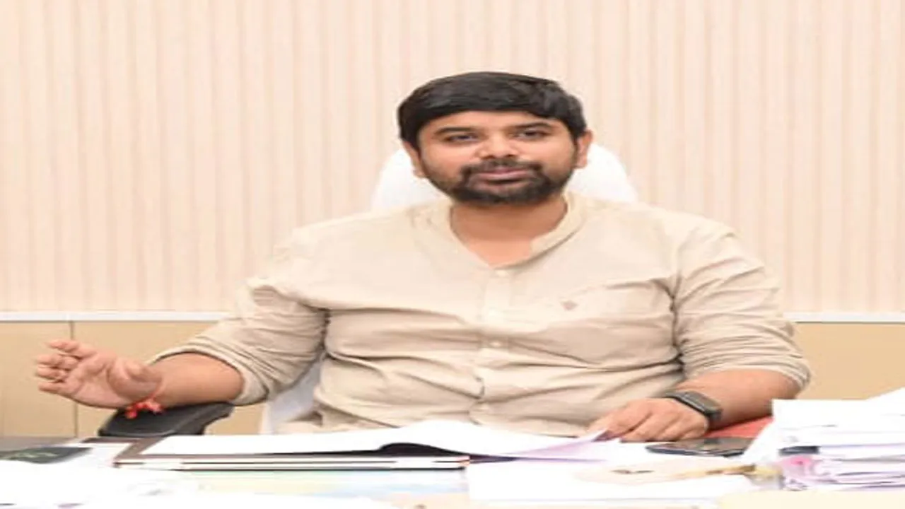 ఎన్నికల ప్రవర్తనా నియమావళిని పాటించాలి