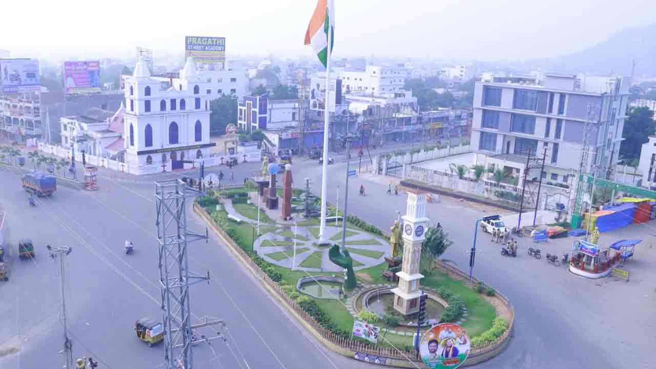 BC JACs Bandh: నల్గొండలో బీసీ సంఘాల బంద్ విజయవంతం.. 