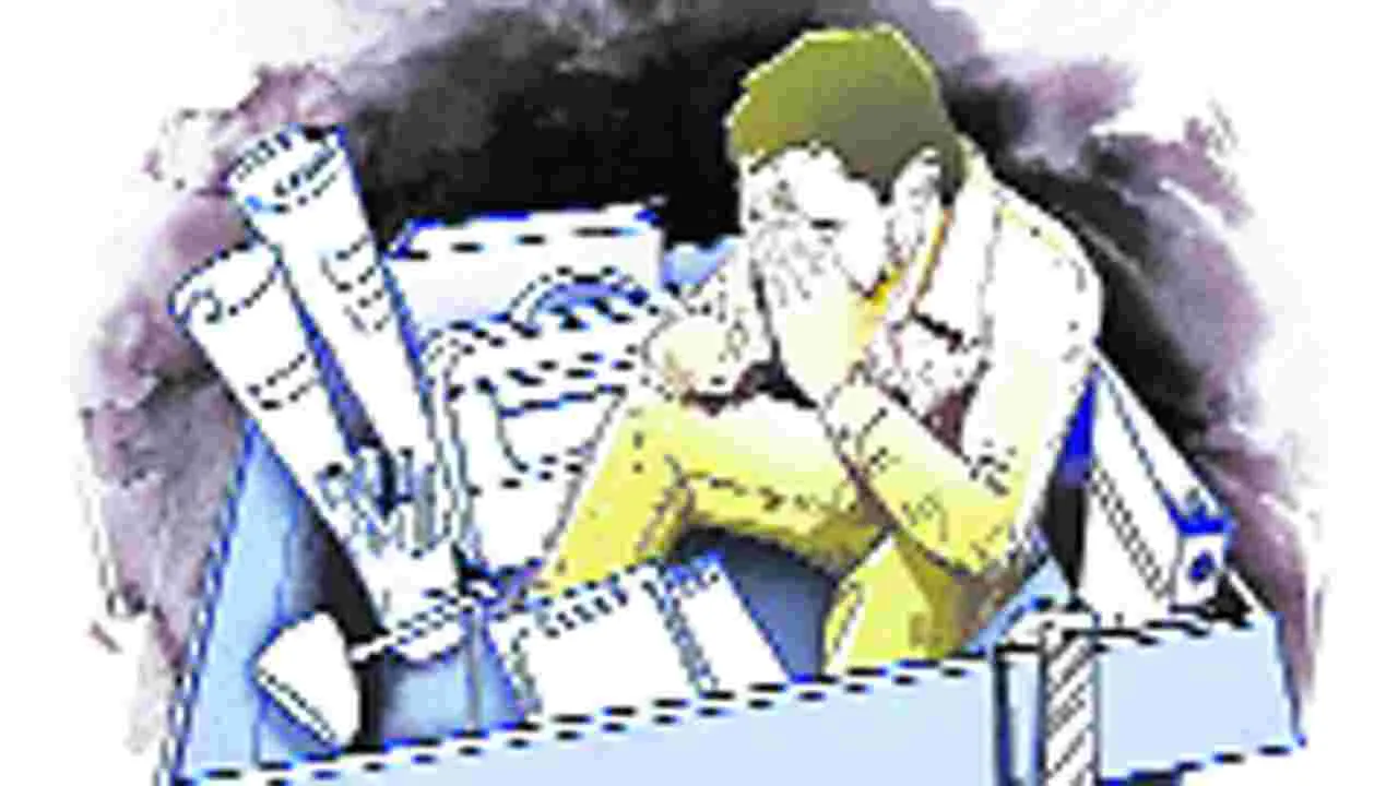 క్రమబద్ధీకరణ కాకపోవడంతో జేపీఎస్‌ల ఇక్కట్లు