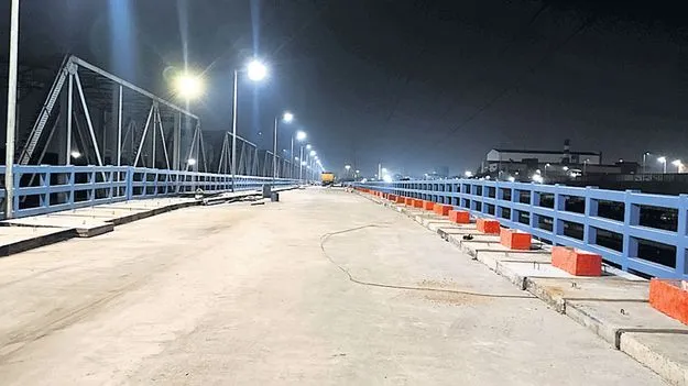 నేడు డాక్‌యార్డ్‌ వంతెన ప్రారంభం 