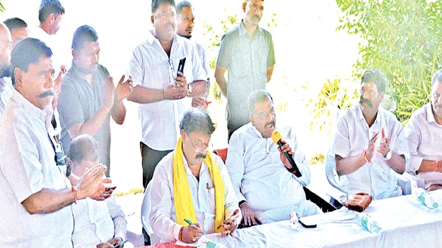 ప్రధాని మోదీ సభను జయప్రదం చేయాలి