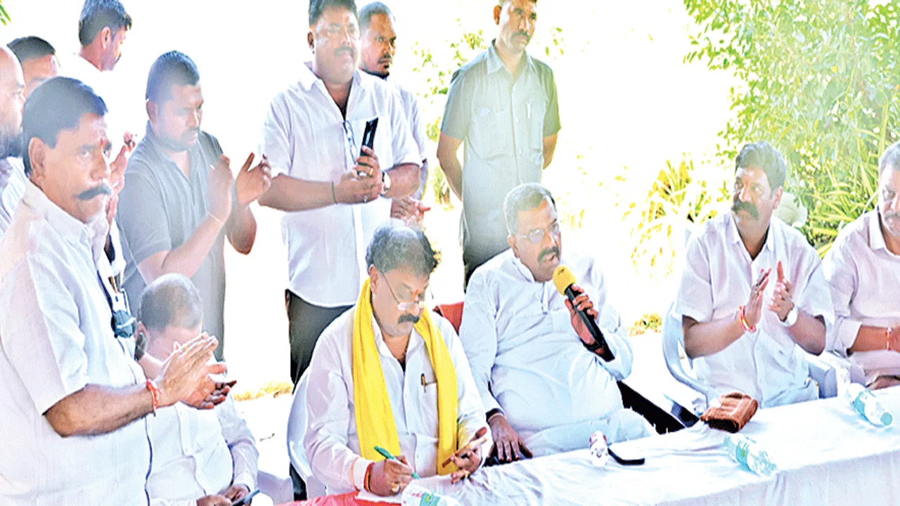 ప్రధాని మోదీ సభను జయప్రదం చేయాలి