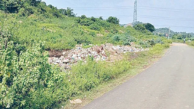 శివారు ప్రాంతాల్లో చెత్త డంప్‌  