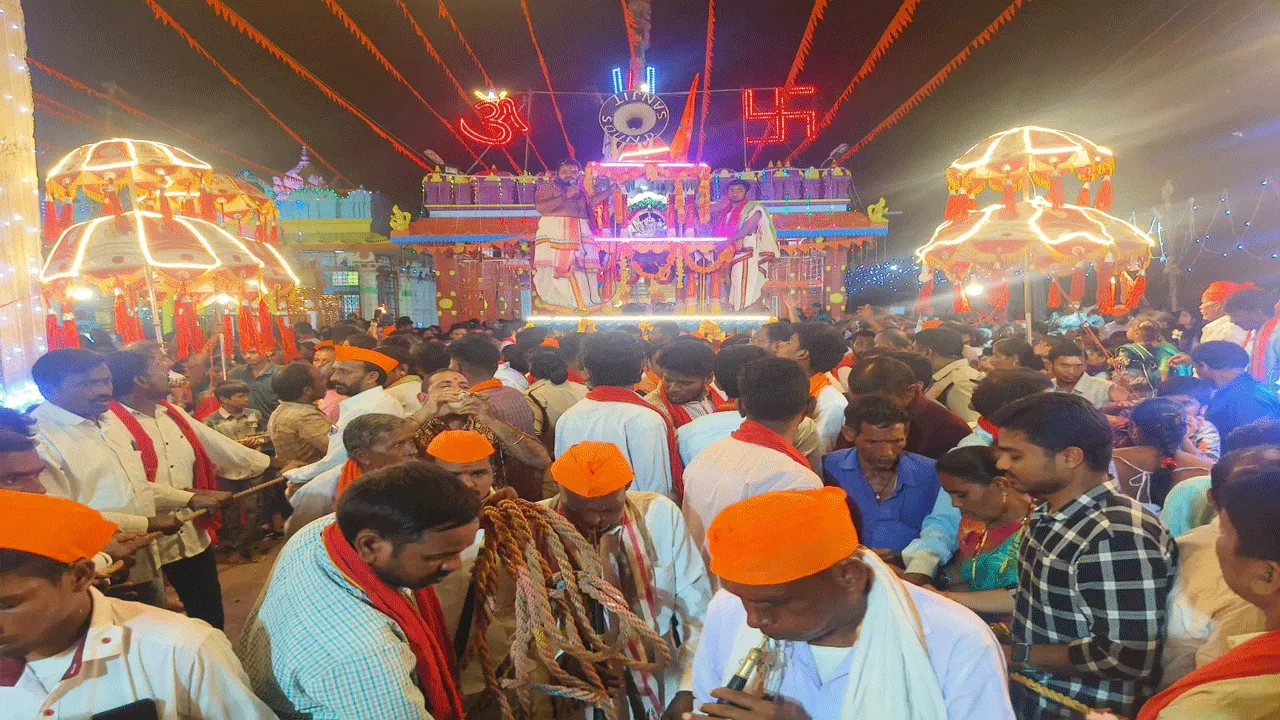 kumaram bheem asifabad- వైభవంగా దసరా వేడుకలు