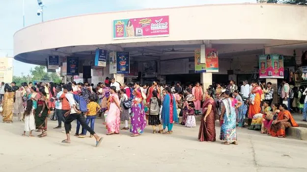 నేటి నుంచి దసరా సెలవులు