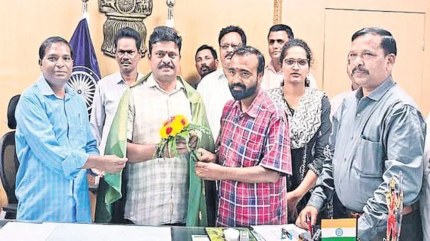 పాడేరు ఆర్డీవోగా లోకేశ్వరరావు బాధ్యతల స్వీకరణ