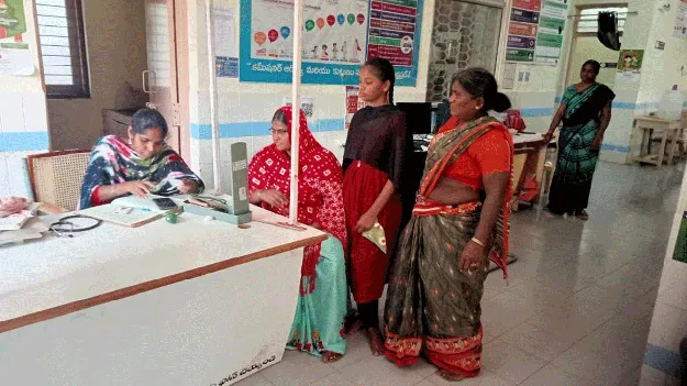 సమ్మెలో వైద్యాధికారులు