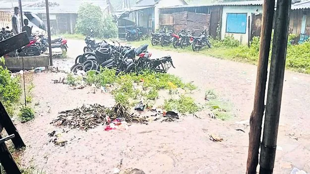 సీలేరు, ధారకొండల్లో కుండపోత