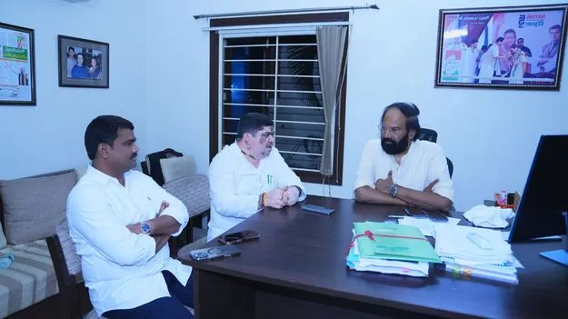 భారీ వర్షాలతో రైతులు అప్రమత్తంగా ఉండాలి