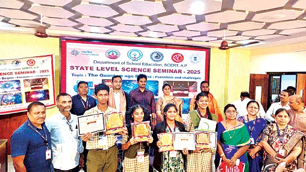 సైన్స్‌ సెమినార్‌లో జాతీయ స్థాయికి భానుప్రసాద్‌