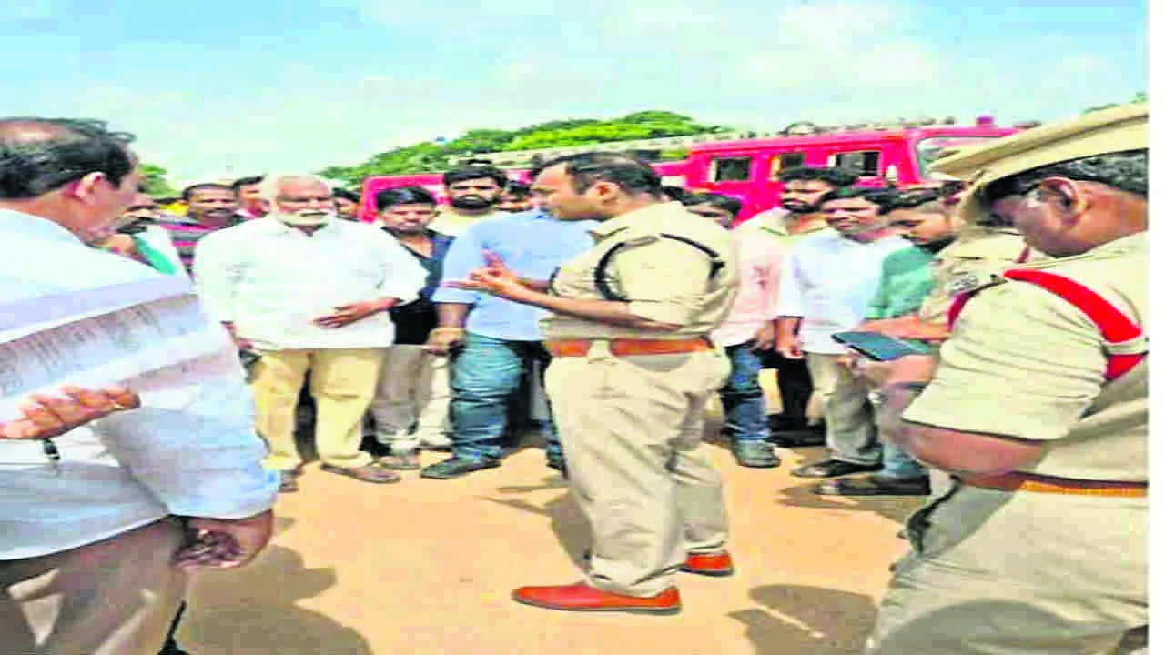 DSP: నిబంధనలు తప్పక పాటించాలి : డీఎస్పీ