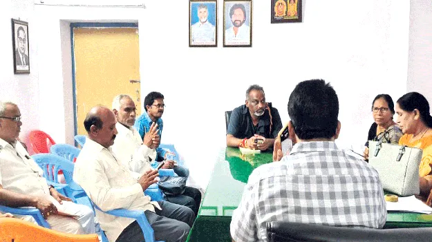 ముంచుకొస్తున్న ‘మొంథా’