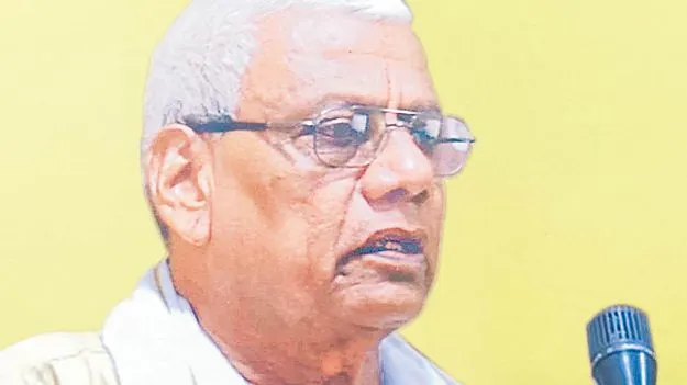 Dr Srirangacharya with Prestigious Award: శ్రీరంగాచార్యకు తెలుగు వర్సిటీ విశిష్ట పురస్కారం