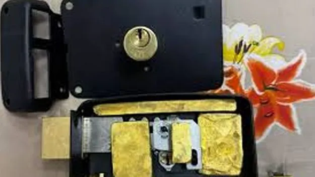 Gold Seizure: ఎయిర్‌పోర్ట్‌లో రూ.2.37 కోట్ల విలువైన బంగారం పట్టివేత