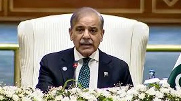 Protests Erupt Against Shehbaz Sharif : పీవోకేలో షెహబాజ్‌ సర్కారుకు సెగ
