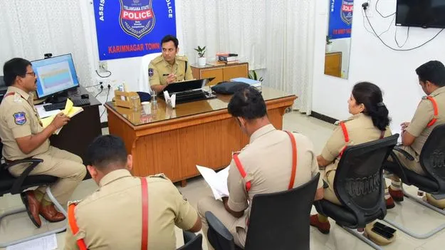 Karimnagar:  రౌడీ, హిస్టరీ షీటర్ల కదలికలపై నిఘా పెట్టాలి