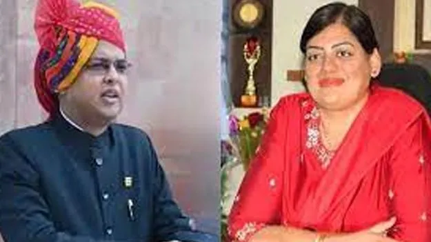 IAS officer Bharti Dixit filed a police complaint: ఐఏఎస్‌ భర్తపై ఐఏఎస్‌ భార్య కేసు