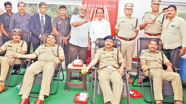 DGP Shivadhar Reddy: ఒక యూనిట్‌ రక్తదానంతో ముగ్గురి ప్రాణాలు కాపాడవచ్చు