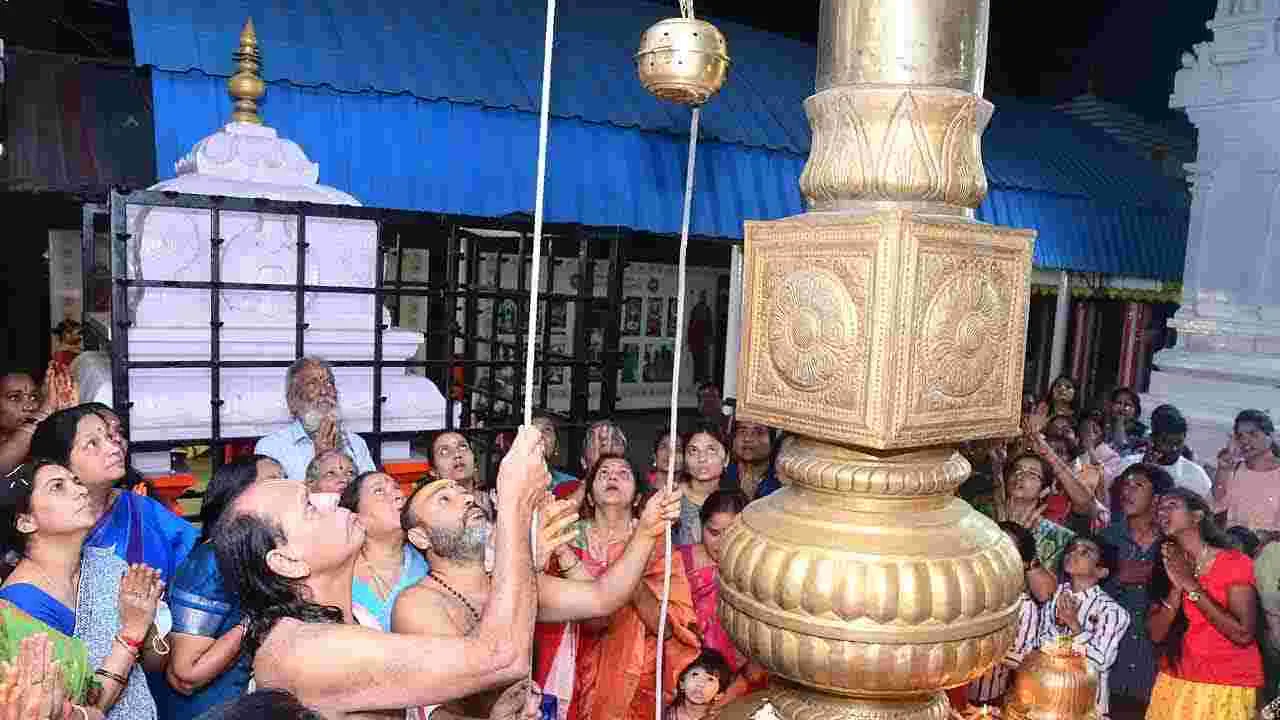 Kritajnata Deepam: కృతజ్ఞతా దీపం