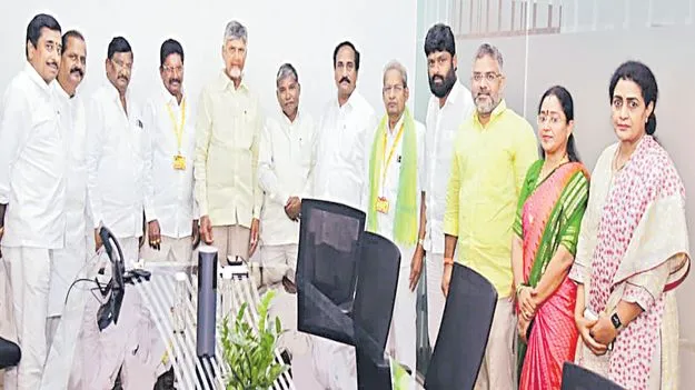 CM Chandrababu Naidu: పోటీకి టీడీపీ దూరం