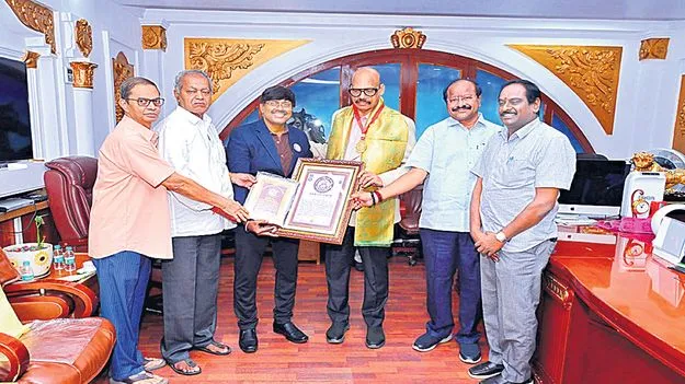  TG Venkatesh: టీజీవీ కళాక్షేత్రానికి తెలుగు బుక్‌ ఆఫ్‌ రికార్డ్స్‌లో చోటు 