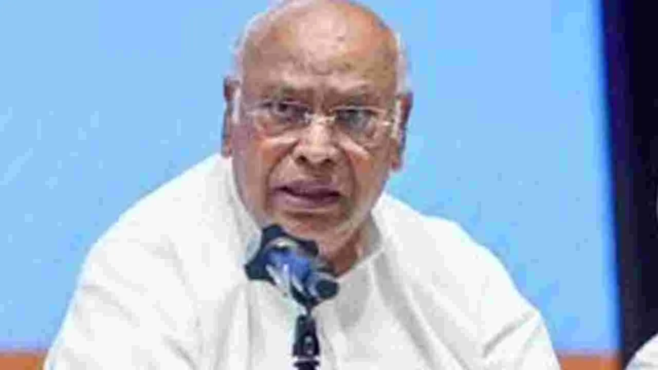 President Mallikarjun Kharge: మల్లికార్జున ఖర్గేకు పేస్‌మేకర్‌