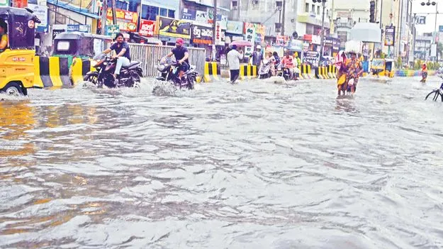 Heavy Rains: కుమ్మేసిన వాన