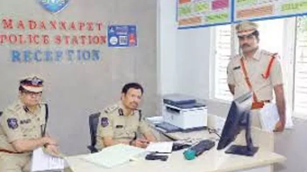 VC Sajjanar: రహదారి భద్రతకు సేఫ్‌ రైడ్‌ చాలెంజ్‌