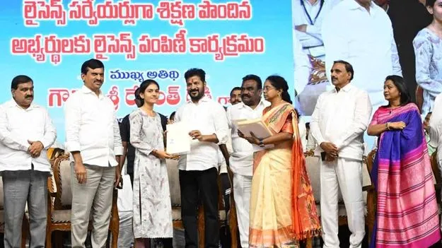 CM Revanth Reddy: ధరణి వల్లే బీఆర్‌ఎస్‌ ఓటమి