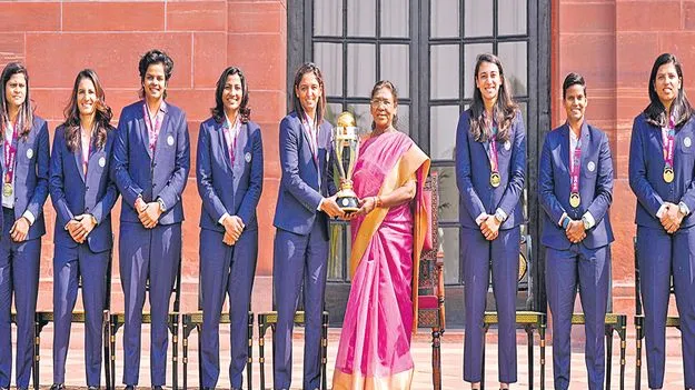 Indian Womens Team: యువతరానికి మీరు ఆదర్శం