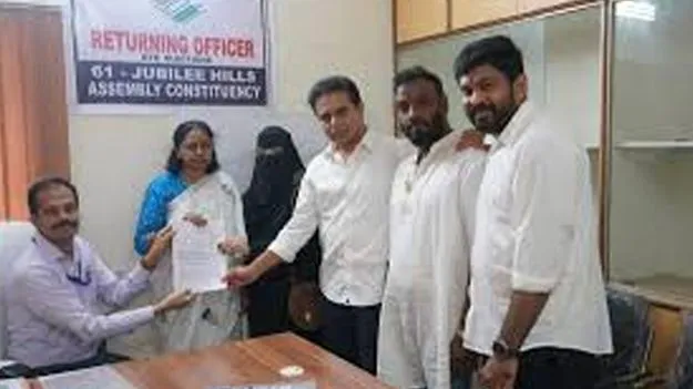 KTR and Sunitha Maganti File Nomination: జూబ్లీహిల్స్‌లో మూడో రోజు 10 నామినేషన్లు