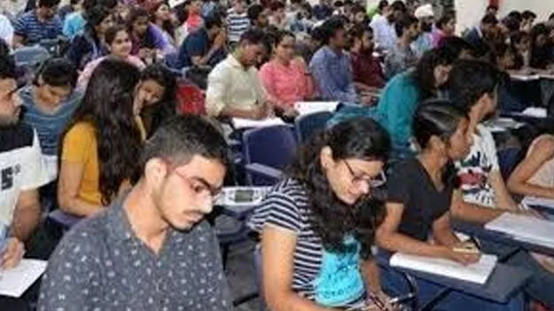 Two IAS Coaching Institutes: మరో రెండు ఐఏఎస్‌ కోచింగ్‌ ఇన్‌స్టిట్యూట్లపై   సీసీపీఏ కొరడా.. రూ.8లక్షల చొప్పున ఫైన్‌